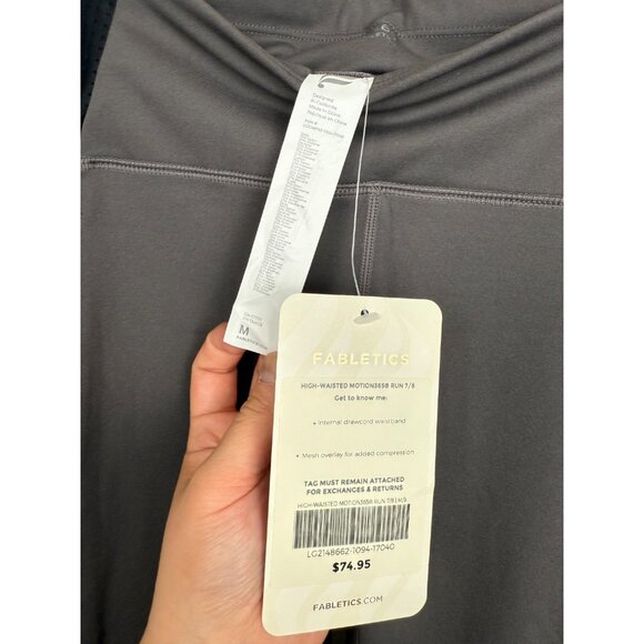 NWT Fabletics High Waisted 365 Run 7/8 with Zipper Pockets - Medium - Picture 3 of 3